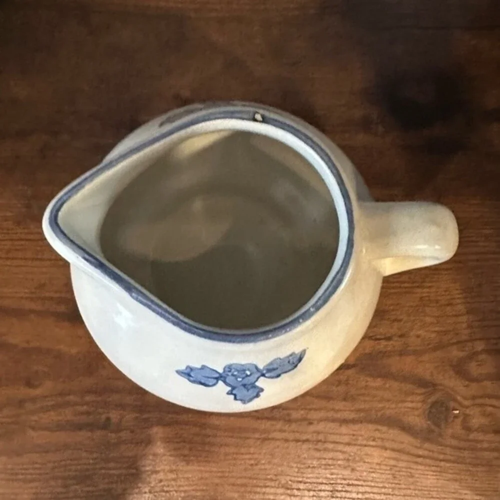 Pfaltzgraff Yorktowne Ceramic Wide Serveware Creamer Pitcher Gravy Boat - Picture 7 of 8